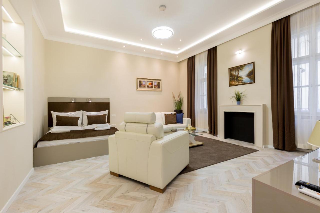 Cozy Dream Home In The Absolute Center Boedapest Buitenkant foto