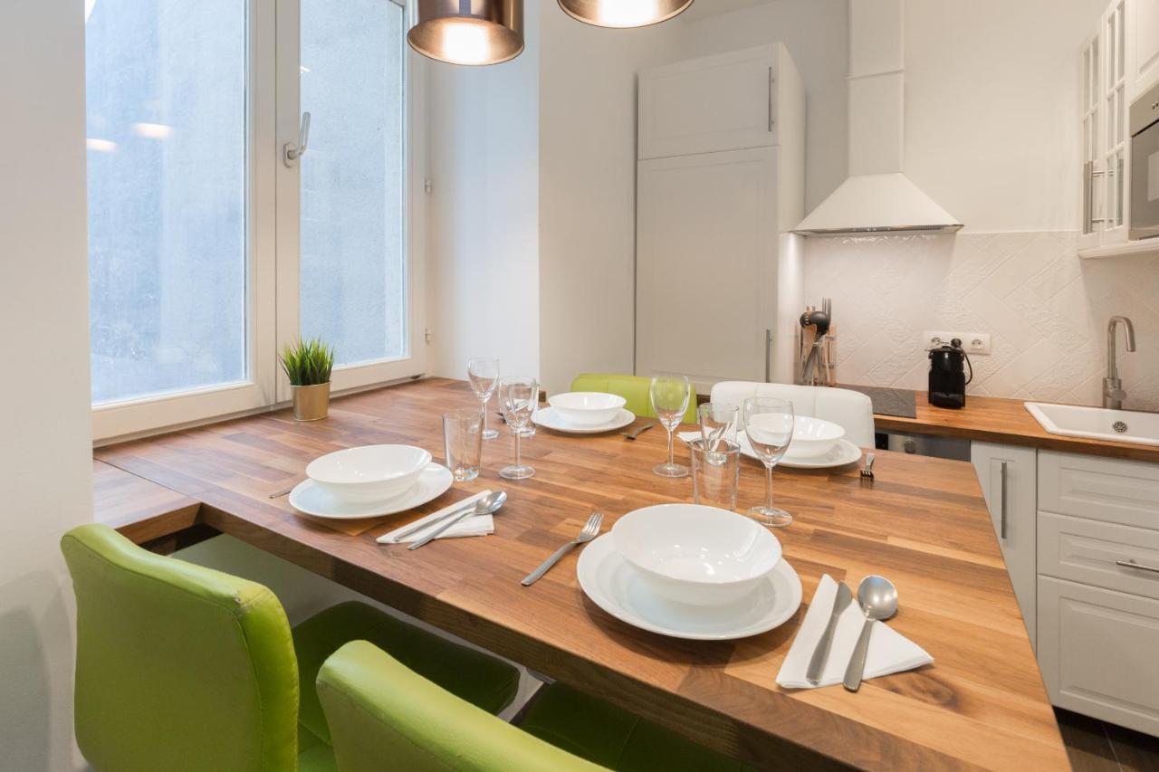 Cozy Dream Home In The Absolute Center Boedapest Buitenkant foto