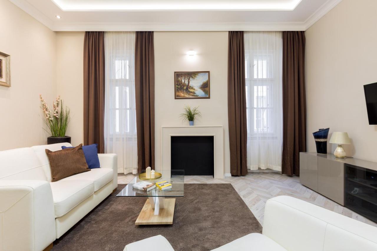 Cozy Dream Home In The Absolute Center Boedapest Buitenkant foto